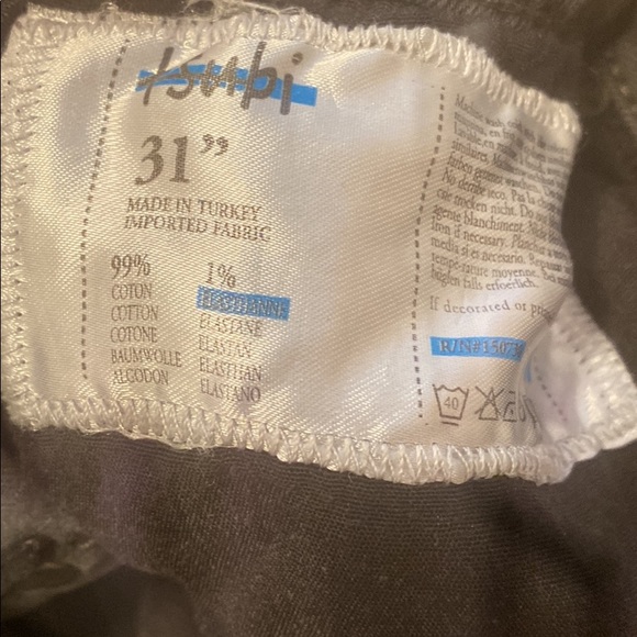 I’m selling designer jeans